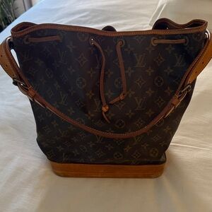 Louis Vuitton Monogram Canvas Drawstring Bucket Bag in Brown and Tan